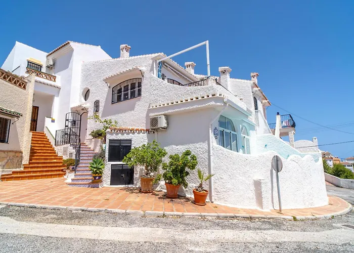 Casa Rosa Splash Pool By Casasol *