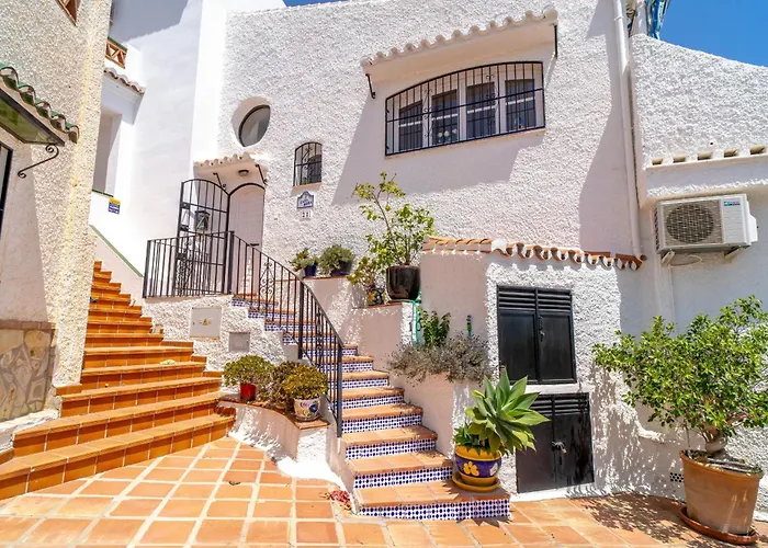 Casa Rosa Splash Pool By Casasol